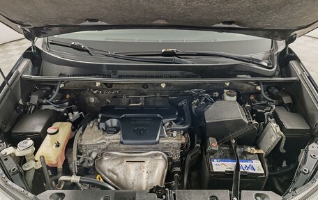 Toyota RAV4, 2014 год, 1 990 000 рублей, 10 фотография