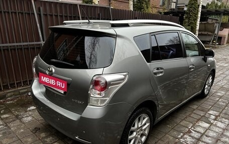 Toyota Verso I, 2010 год, 1 185 000 рублей, 3 фотография