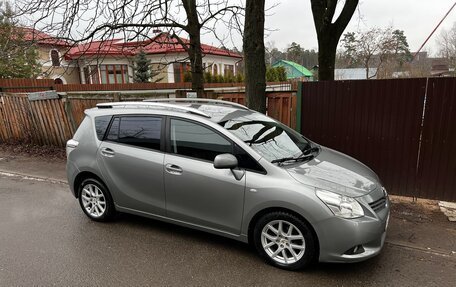 Toyota Verso I, 2010 год, 1 185 000 рублей, 13 фотография