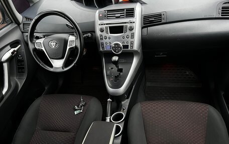 Toyota Verso I, 2010 год, 1 185 000 рублей, 20 фотография