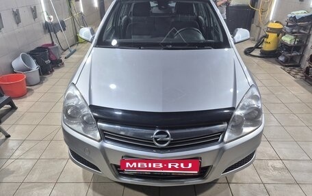 Opel Astra H, 2011 год, 800 000 рублей, 3 фотография