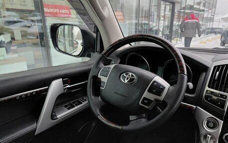Toyota Land Cruiser 200, 2012 год, 3 200 000 рублей, 23 фотография