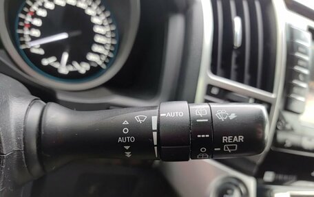 Toyota Land Cruiser 200, 2012 год, 3 200 000 рублей, 24 фотография