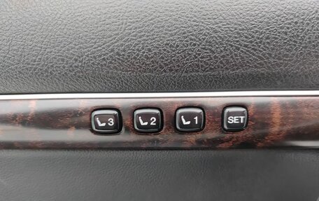 Toyota Land Cruiser 200, 2012 год, 3 200 000 рублей, 32 фотография