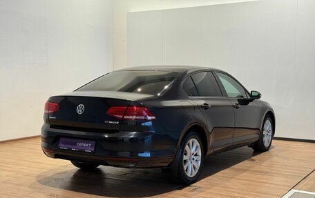 Volkswagen Passat B8 рестайлинг, 2016 год, 1 550 000 рублей, 3 фотография