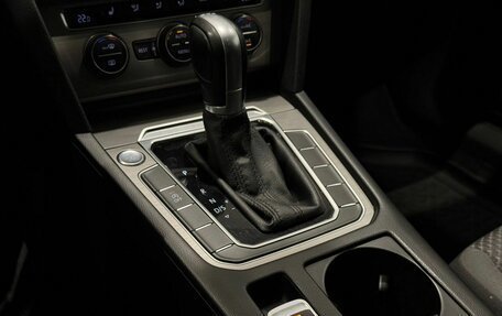 Volkswagen Passat B8 рестайлинг, 2016 год, 1 550 000 рублей, 19 фотография