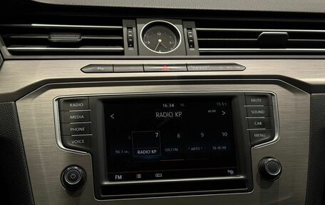 Volkswagen Passat B8 рестайлинг, 2016 год, 1 550 000 рублей, 17 фотография