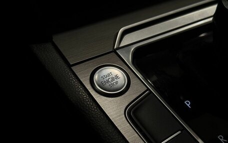 Volkswagen Passat B8 рестайлинг, 2016 год, 1 550 000 рублей, 20 фотография