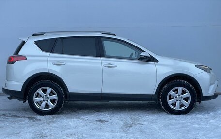 Toyota RAV4, 2018 год, 2 350 000 рублей, 4 фотография