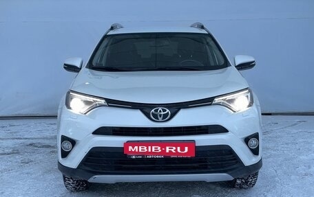 Toyota RAV4, 2018 год, 2 350 000 рублей, 2 фотография
