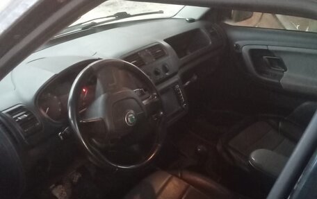 Skoda Fabia II, 2012 год, 295 000 рублей, 2 фотография