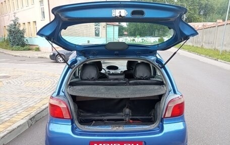 Toyota Yaris I рестайлинг, 2001 год, 350 000 рублей, 5 фотография