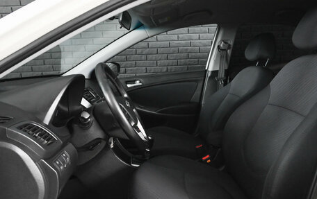 Hyundai Solaris II рестайлинг, 2014 год, 900 000 рублей, 10 фотография