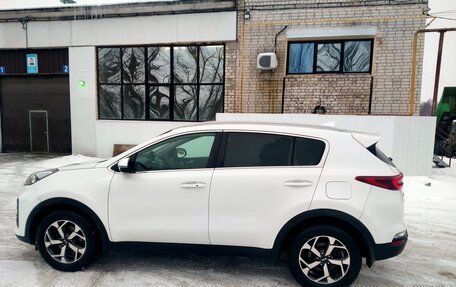 KIA Sportage IV рестайлинг, 2018 год, 2 630 000 рублей, 3 фотография