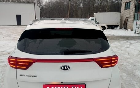 KIA Sportage IV рестайлинг, 2018 год, 2 630 000 рублей, 4 фотография