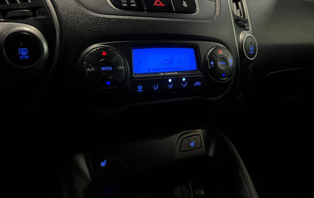 Hyundai ix35 I рестайлинг, 2010 год, 990 000 рублей, 15 фотография