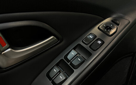 Hyundai ix35 I рестайлинг, 2010 год, 990 000 рублей, 16 фотография