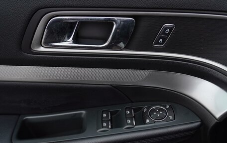 Ford Explorer VI, 2017 год, 2 780 000 рублей, 31 фотография