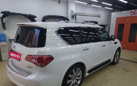 Infiniti QX56, 2011 год, 2 970 000 рублей, 5 фотография