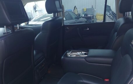 Infiniti QX56, 2011 год, 2 970 000 рублей, 10 фотография