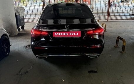 Mercedes-Benz E-Класс, 2021 год, 3 100 000 рублей, 3 фотография