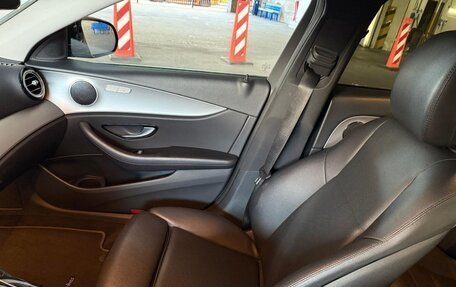 Mercedes-Benz E-Класс, 2021 год, 3 100 000 рублей, 13 фотография