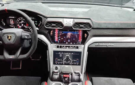 Lamborghini Urus I, 2023 год, 23 500 000 рублей, 7 фотография