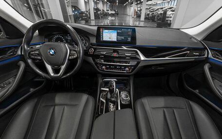 BMW 5 серия, 2020 год, 4 280 000 рублей, 8 фотография