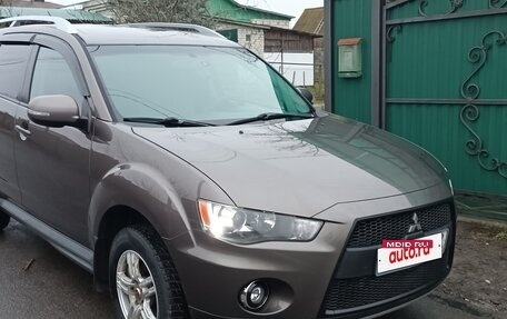 Mitsubishi Outlander III рестайлинг 3, 2009 год, 970 000 рублей, 3 фотография