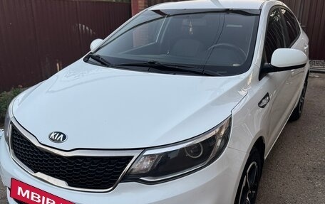 KIA Rio III рестайлинг, 2016 год, 950 000 рублей, 5 фотография