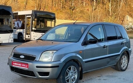 Ford Fusion I, 2005 год, 245 000 рублей, 1 фотография