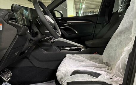 Audi Q5, 2025 год, 16 фотография