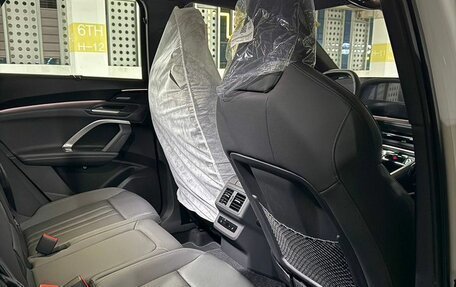 Audi Q5, 2025 год, 27 фотография