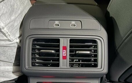 Audi Q5, 2025 год, 25 фотография