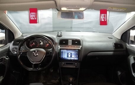 Volkswagen Polo VI (EU Market), 2017 год, 1 054 111 рублей, 5 фотография
