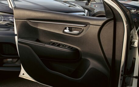 KIA Rio IV, 2020 год, 1 355 000 рублей, 12 фотография