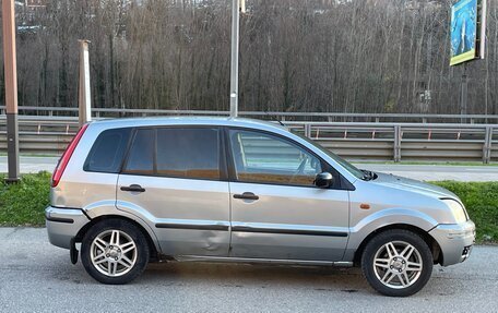 Ford Fusion I, 2005 год, 245 000 рублей, 4 фотография