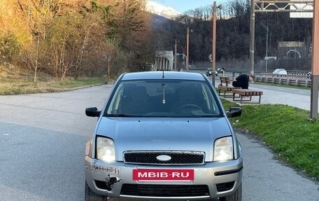 Ford Fusion I, 2005 год, 245 000 рублей, 2 фотография