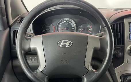 Hyundai H-1 II рестайлинг, 2008 год, 1 230 000 рублей, 11 фотография