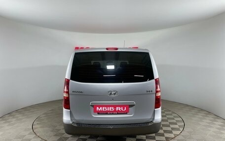 Hyundai H-1 II рестайлинг, 2008 год, 1 230 000 рублей, 5 фотография