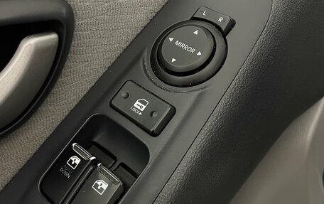 Hyundai H-1 II рестайлинг, 2008 год, 1 230 000 рублей, 18 фотография