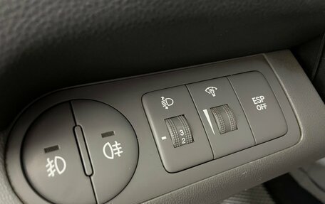 Hyundai H-1 II рестайлинг, 2008 год, 1 230 000 рублей, 19 фотография