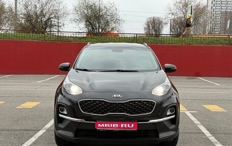 KIA Sportage IV рестайлинг, 2021 год, 2 430 000 рублей, 1 фотография