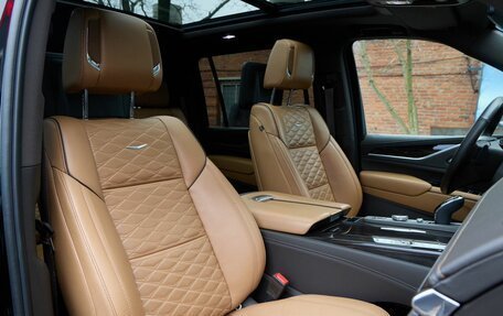 Cadillac Escalade V, 2021 год, 9 000 000 рублей, 39 фотография