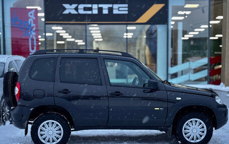 Chevrolet Niva I рестайлинг, 2018 год, 699 000 рублей, 3 фотография