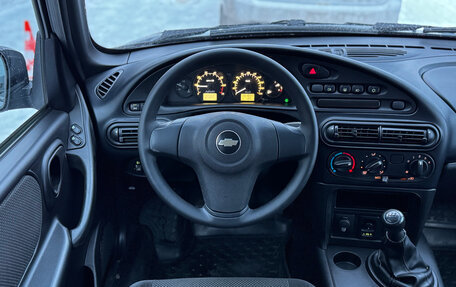 Chevrolet Niva I рестайлинг, 2018 год, 699 000 рублей, 13 фотография