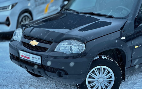 Chevrolet Niva I рестайлинг, 2018 год, 699 000 рублей, 5 фотография