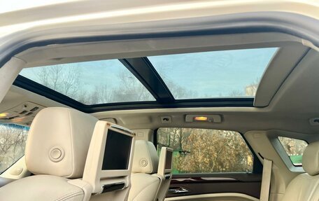 Cadillac SRX II рестайлинг, 2012 год, 1 555 000 рублей, 7 фотография