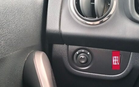 Renault Sandero II рестайлинг, 2018 год, 1 070 000 рублей, 11 фотография