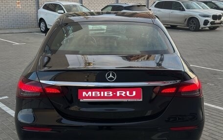 Mercedes-Benz E-Класс, 2021 год, 6 300 000 рублей, 5 фотография